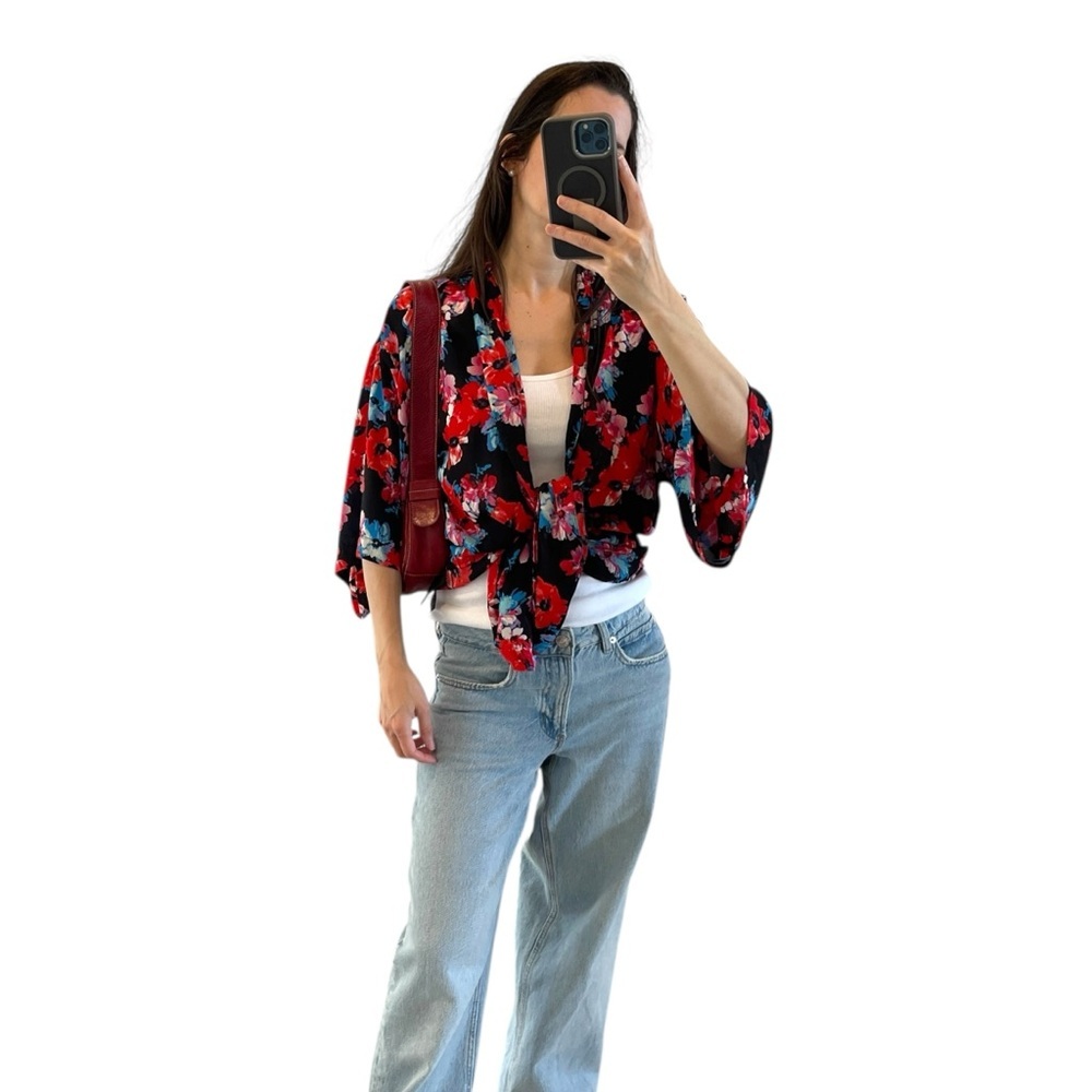 Floral Black and Red kimono cardigan size S multicolour shawl cover up